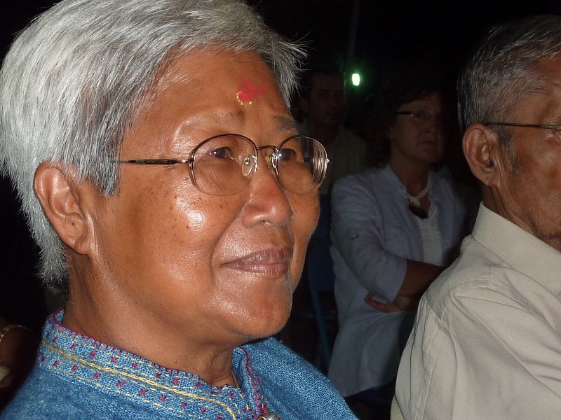 2011Jan08KuthiraMalikaVidyaSwatiSangeethotsavam2011&ThaiRoyalty 059.jpg - Thai Royalty as audience